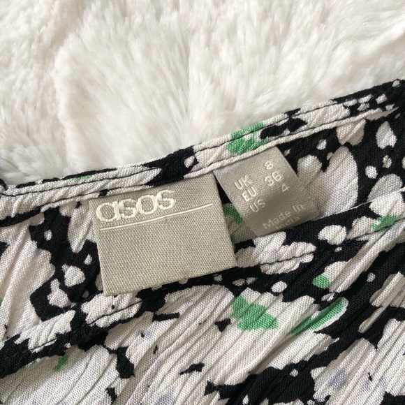 ASOS Floral Romper - Picture 7 of 7